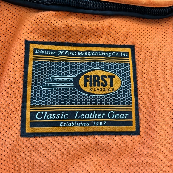 First Classics Leather Women's Black Leather Motorcycle Jacket Insulated Size L - Picture 8 of 15